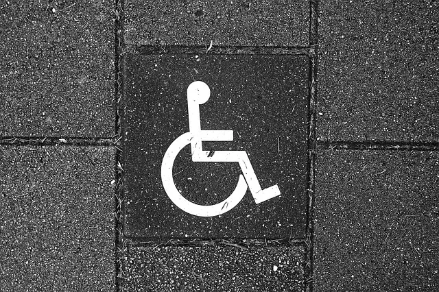 wheelchair-3105017_640